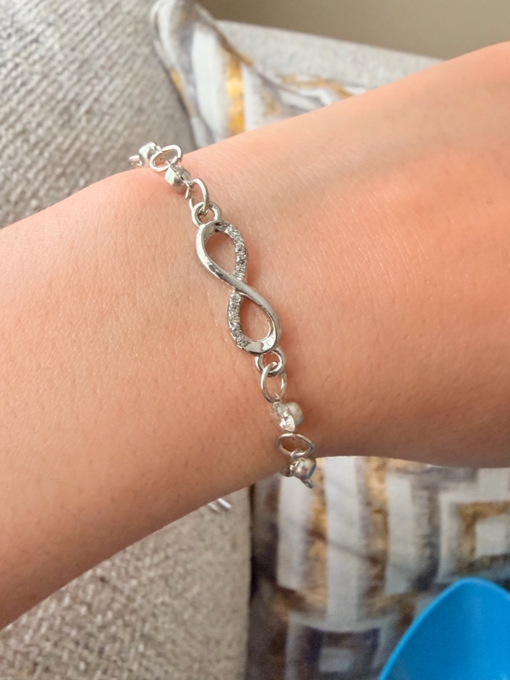 Silver Infinity Link Bracelet - Women - Picture 4 of 5